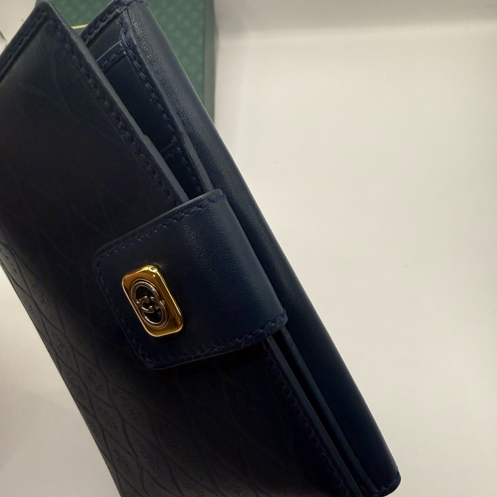 Gucci Wallet - Picture 10 of 11